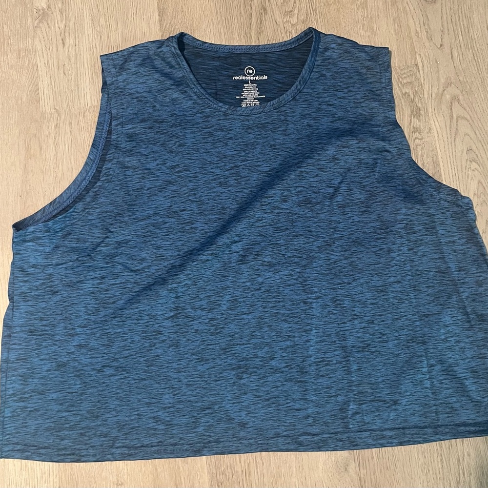 5 Tank Bundle! All new without tags - Picture 4 of 7